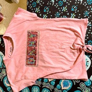 Girls’ DKNY tee